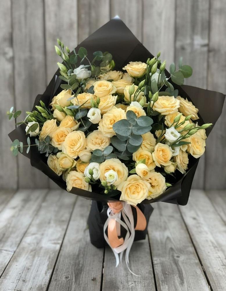 Букет цветов из: Розы и Лизиантусы в Раменском