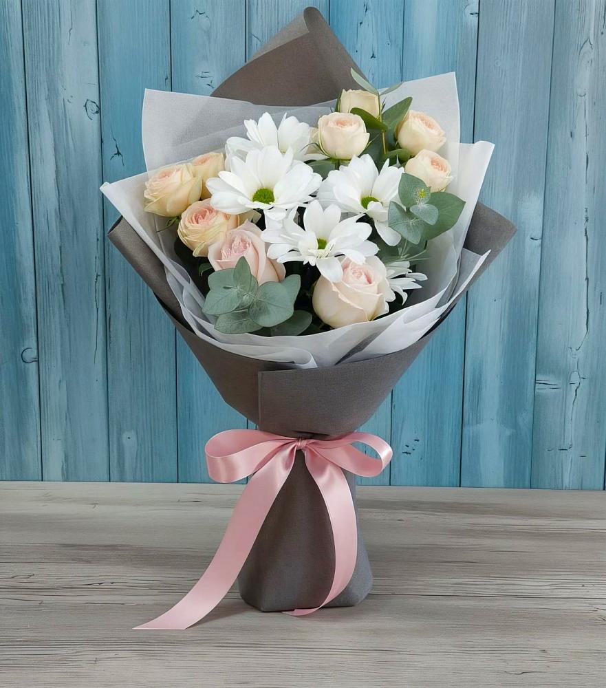 Букет цветов из: Хризантемы и Розы в Раменском