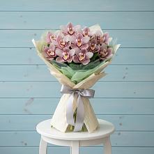 Букет цветов из:  Орхидеи и Розы в Раменском