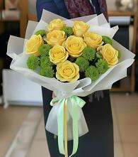 Букет цветов из:  Хризантемы и Розы в Раменском