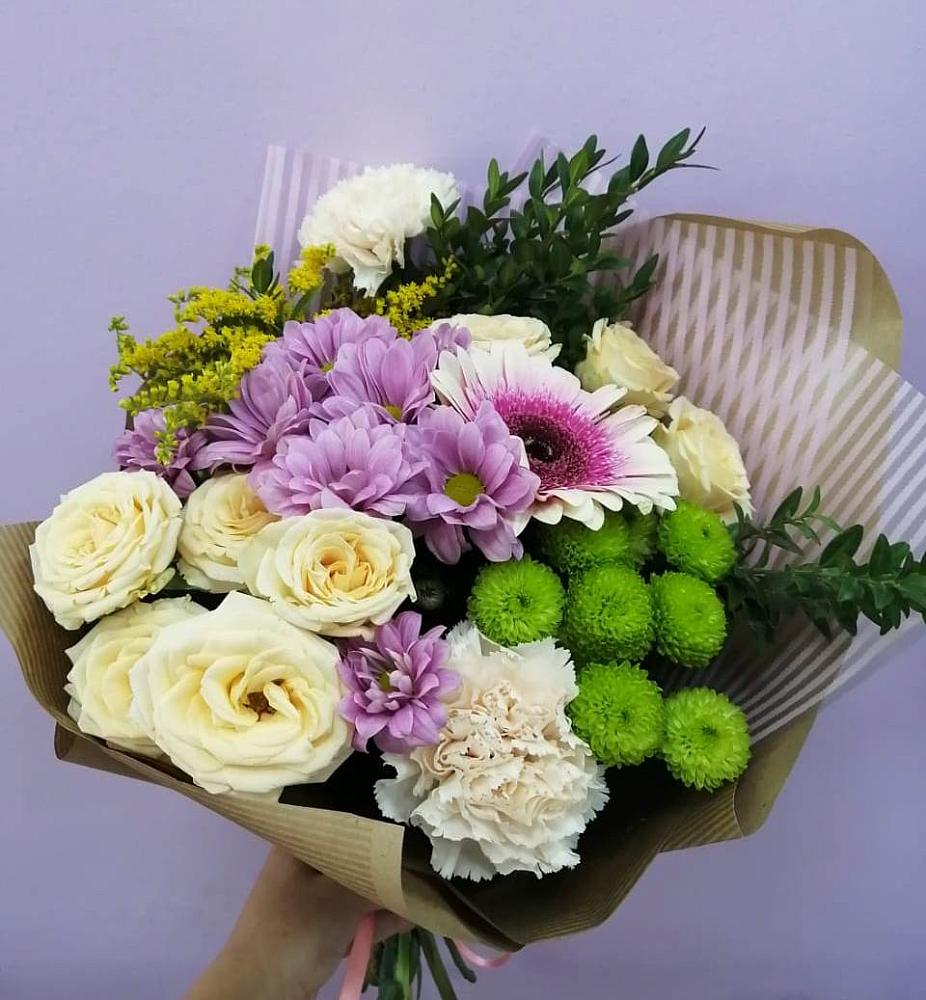 Букет цветов из: Хризантемы, Розы, Гвоздики и Герберы в Раменском