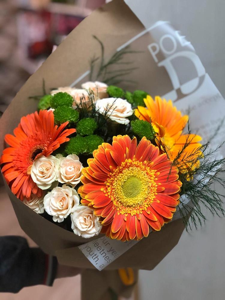 Букет цветов из: Герберы, Хризантемы и Розы в Раменском
