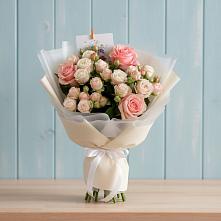 Букет цветов из:  Розы в Раменском